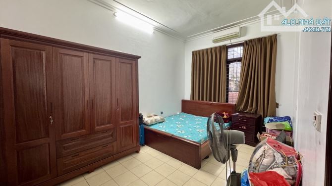 25.99 tỷ/81 M2/6.6 Mt/ Nguyễn Sơn/ Ô tô Chánh - 4