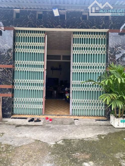 2 vợ chồng bỏ xứ về quê nên bán gấp căn nhà ở Hóc Môn, giá 695 triệu, DT100m2, SHR. - 4