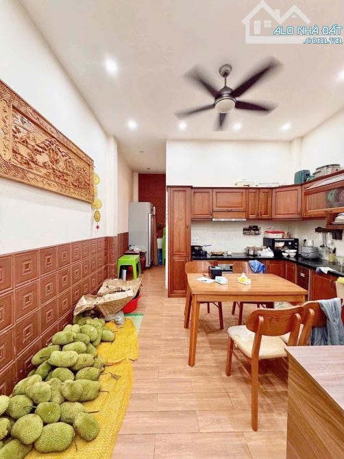 🏡 NHÀ 3 TẦNG – 2 MẶT KIỆT – HOÀNG DIỆU – HẢI CHÂU – GẦN CÔNG VIÊN 💰 Chỉ 3.75 tỷ – Sổ nở - 4