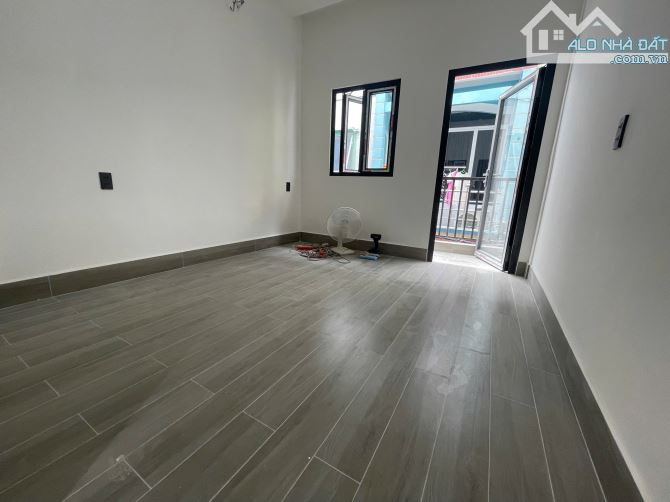 Bán nhà 3 tầng - 21m2 - Hẻm 4m - Hoàng Diệu Quận 4. - 4