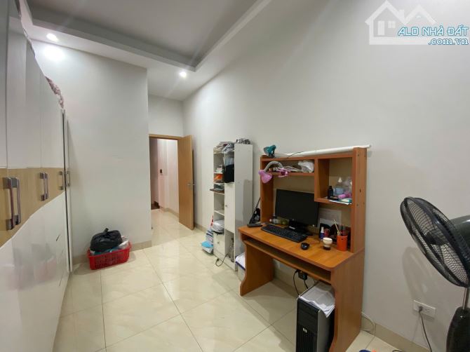 SIÊU HOT DÂN XÂY KIÊN CỐ- CĂN 5 TẦNG- 60M²- NHỈNH 9 TỶ - TRUNG TÂM ĐA SỸ - HÀ ĐÔNG. HN - 4