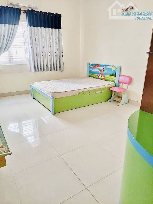 Mặt tiền Tên Lửa - Sau lưng Co.op Mart Bình Tân - 4 tầng - 4m x 20m - 4PN - Nhà đẹp - 4