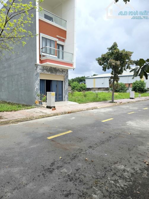 Bán đất gần vòng xoay An Phú, p.An Phú, Tp.Thuận An chỉ 2,45 tỷ TL M7457 - 4