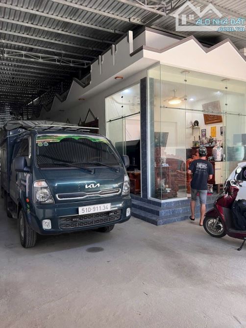 BÁN NHÀ CẤP 4 NHỊ BÌNH6 BÙI CÔNG TRỪNG HÓC MÔN GIÁ RẺ 11 TỶ - 5