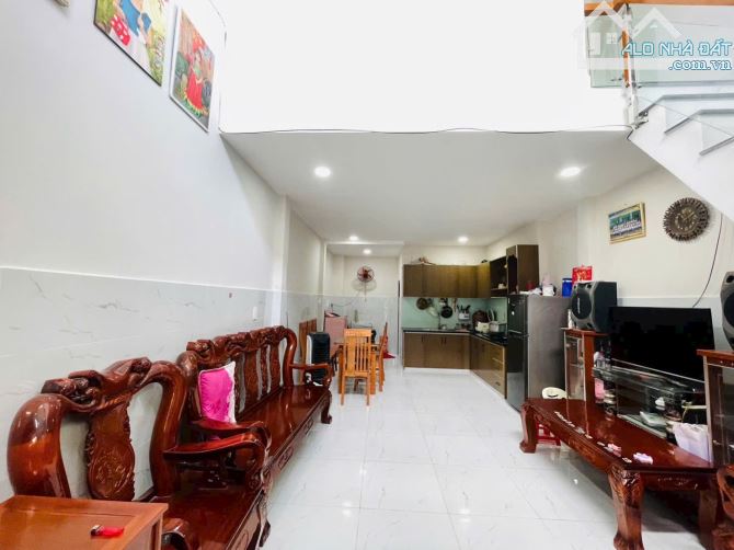 Nhà Thạnh Xuân 24 ( 1 trệt 1 lững ) đường oto vào tận nơi Q12 - 5
