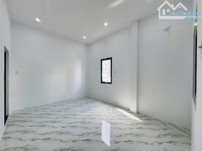 bán nhà đẹp góc 2 mặt tiền,ô tô đậu trong nhà,lê hồng phong, phước hải, giá chỉ 5,7 tỉ - 5