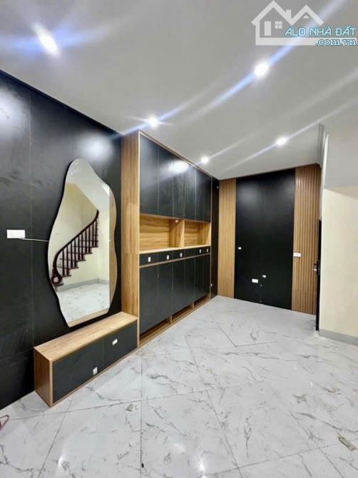 BỒ ĐỀ – HỒNG TIẾN – 6 TẦNG – THANG MÁY – Ở NHƯ NGHỈ DƯỠNG – 9,3TỶ - 5