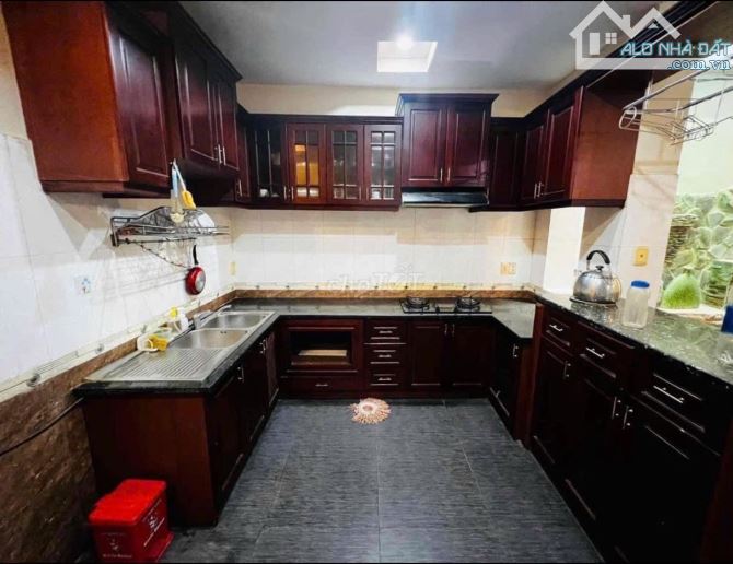 BIỆT THỰ HXH - PHẠM VĂN HAI - TÂN BÌNH - DT:133M2 NGANG 5M - 3 TẦNG - CHỈ 18,5 TỶ - 5