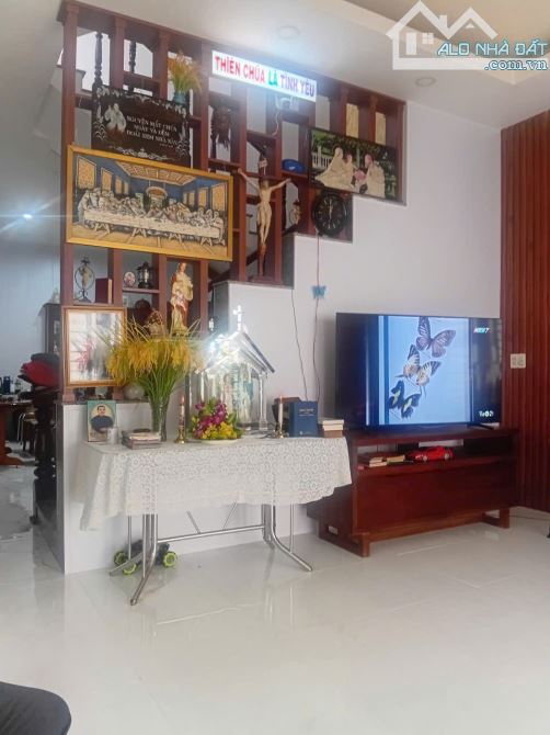 Xuất cảnh bán gấp nhà 4 tầng 8x12 gần ngay trung tâm hành chính quận 2 - 5