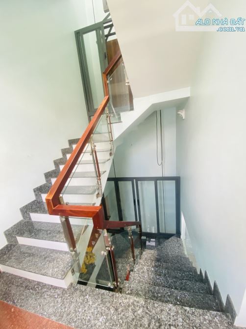 GIẢM 600TR - CÒN 7.4TỶ  Ô TÔ NGỦ NHÀ - SHR, 7x16M, 4TẦNG - BÀ ĐIỂM - SÁT BX AN SƯƠNG - 5