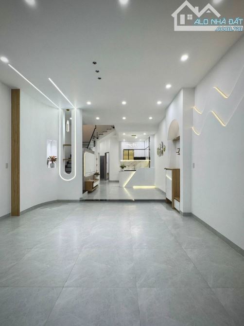 Bán rẻ nhà nguyên căn mới xây đường Hồ Văn Cống, Bình Dương, 1 trệt 1 lầu giá 1 tỷ 9 - 5