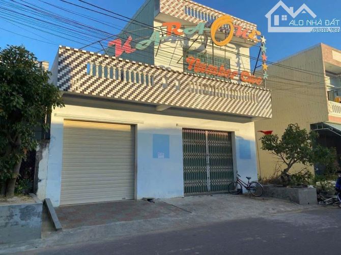 Bán nhà với diện tích đất đến 250m2 (ngang 10m). Giá hấp dẫn - 5