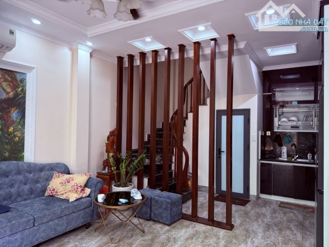 BÁN NHÀ MỚI 5 TẦNG KẺ TẠNH – GIANG BIÊN, Ô TÔ ĐỖ CỬA, NỞ HẬU, GIÁ 6.5 TỶ - 5