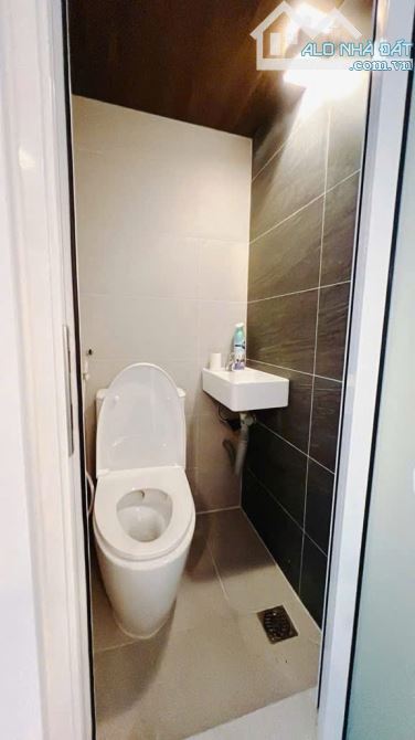 Mặt tiền kinh doanh Khánh Hội đường số  Trung tâm Q4  Ngang 4 dài 8m5 Chỉ 7 tỷ - 5