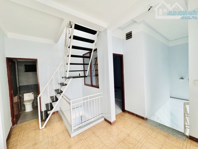 Chủ Dễ Thương Bán Nhà đi định cư ngang 7 x 12 - 5
