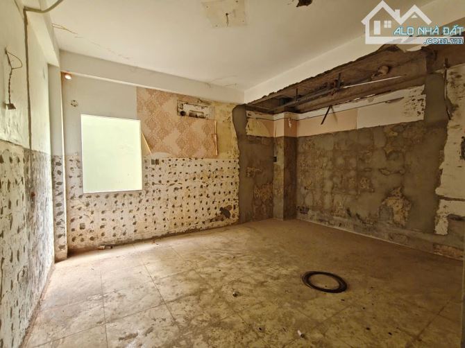 BÁN NHÀ PHỐ 5 TẦNG CÓ THANG MÁY – MẶT TIỀN ĐẸP – DIỆN TÍCH KHỦNG GẦN TRUNG TÂM GÒ VẤP VÀ K - 5