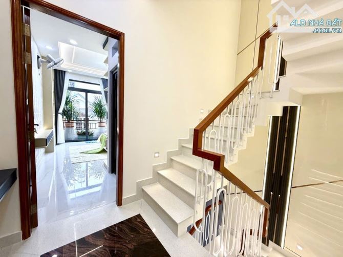 Nhà mới xây 100%  Xe hơi vào nhà  Phạm Văn Chiêu  P16 Gò Vấp  50m2 x(5 tầng)  Giá 9.29tỷ - 5