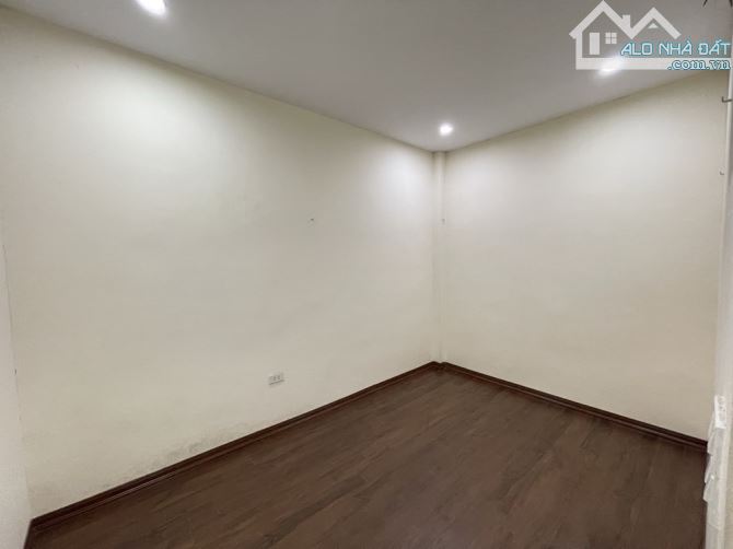 SIÊU PHẨM PHÚC LỢI - CÁCH Ô TÔ THÔNG 25m2 - Chào 4.58 Tỷ - 6