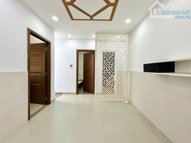 🏡 Nhà Căn Góc 2MT Hẻm CMT8 – P.11, Q.3 – 6,75 Tỷ TL - 6