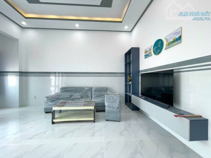 Bỏ nhà nhỏ mua nhà lớn, 200m2, SHR, Mỹ Hạnh Bắc mà chỉ có 1 tỷ 050. - 6