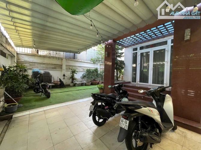 Nhà 1 Trệt 1 Lững 2 Lầu, DT 178m2 Ngang 10m MT Trương Văn Thành Hiệp Phú - 6