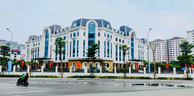 BÁN TÒA BUILDING 8 TẦNG DỊCH VỌNG HẬU dòng tiền ổn định,DT 165m, MT 10m, giá 108 Tỷ - 6
