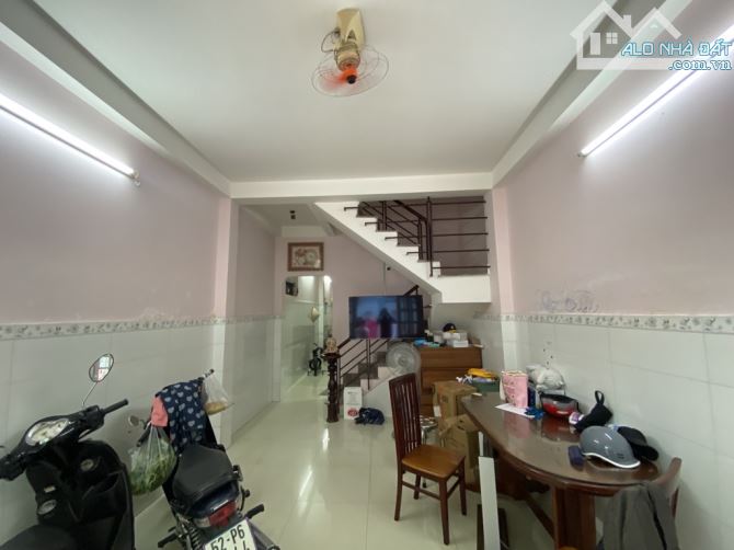 🏠Bán Nhà ,Đường văn chung P 13 Tân Bình Ngang 6,5M 135M2, giá chỉ 21Tỷ - 6