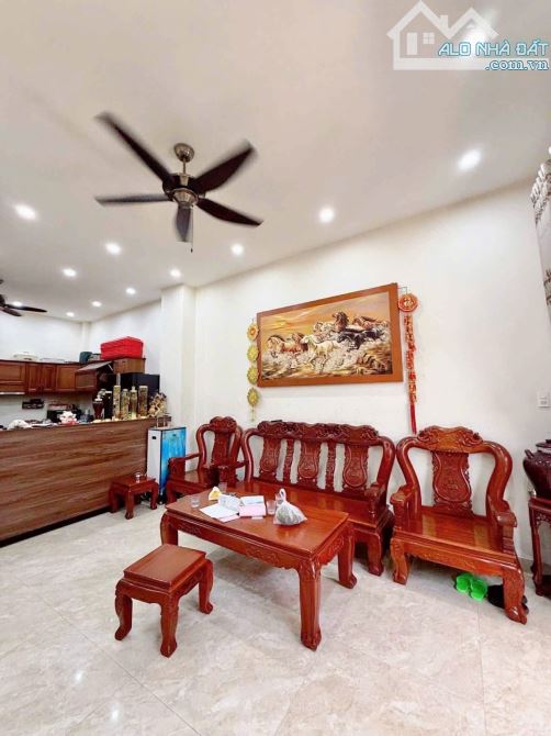 🏡 NHÀ 3 TẦNG – 2 MẶT KIỆT – HOÀNG DIỆU – HẢI CHÂU – GẦN CÔNG VIÊN 💰 Chỉ 3.75 tỷ – Sổ nở - 6