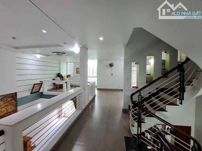 BIỆT THỰ ĐƯỜNG LÝ THƯỜNG KIỆT THÔNG BÀNH VĂN TRÂN - TÂN BÌNH - 96M2 - 4 TẦNG -GIÁ 14,6 TỶ - 7