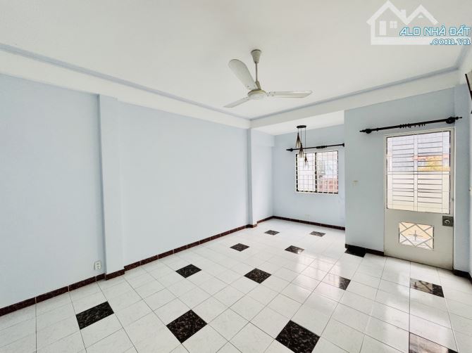 Chủ Dễ Thương Bán Nhà đi định cư ngang 7 x 12 - 7