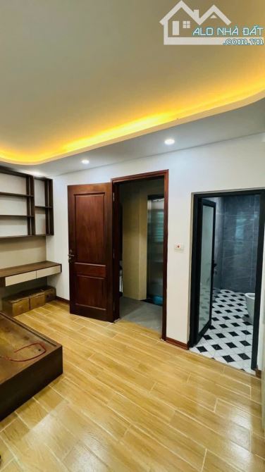 NHÀ ĐẸP XÂY MỚI 5 TẦNG THANG MÁY KINH DOANH ĐỈNH QUAN NHÂN THANH XUÂN 32m 8 TỶ - 7