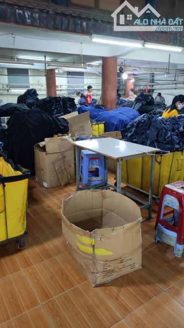 CG BÁN XƯỞNG MẶT TIỀN ĐƯỜNG XE CONTAINER - XE TẢI THÔNG - THỚI TAM THÔN - HÓC MÔN - DT 1.0 - 8