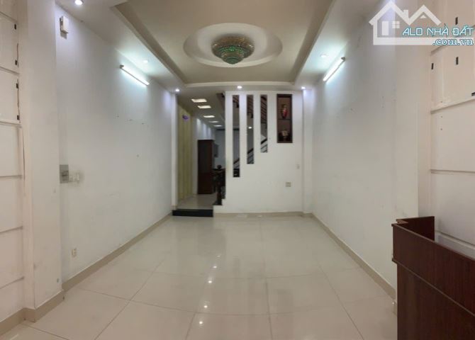 Bán nhà mặt tiền Dương Quảng Hàm, Gò Vấp 16 Tỷ - 8
