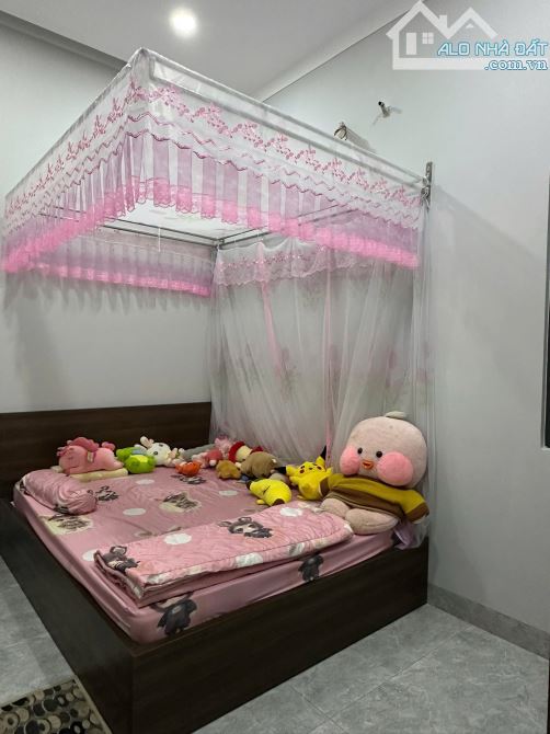 Nhà c4 3pn cuối ymoan rẽ trái - 2.250 - 8