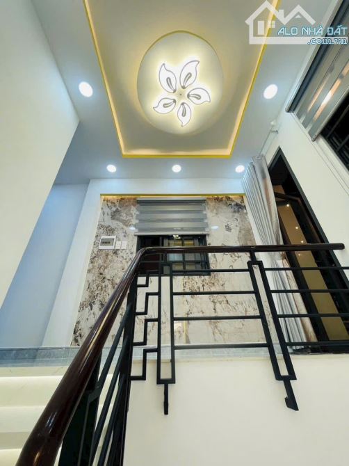 Nhà 2 Lầu hẻm 8m đường Phan Văn Trị quận Bình Thạnh, Full nội thất Bán Giá Rẻ - 8