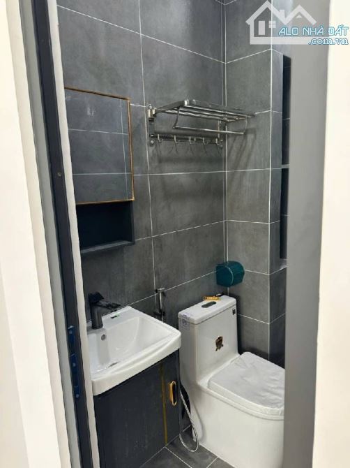 TỈNH LỘ 10 - TÂN TẠO - BÌNH TÂN - 50M2 - 3 TẦNG 👉 5️⃣🧄1️⃣  + 1 Trệt 2 lầu, 3PN, 4WC, sân - 8