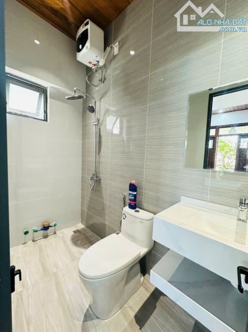 CHO THUÊ NGUYÊN BIỆT THỰ SÂN VƯỜN - NGAY PHỐ TÂY - TP HUẾ - 8