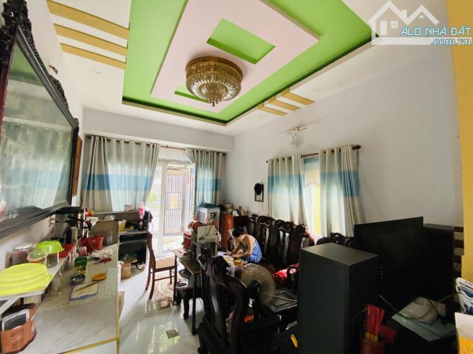 Bán Nhà Thới An - hẻm xe tải - vài chục mét ra mặt tiền Lê Thị Riêng - QuậN 12.  🏘️ 4tầng - 8
