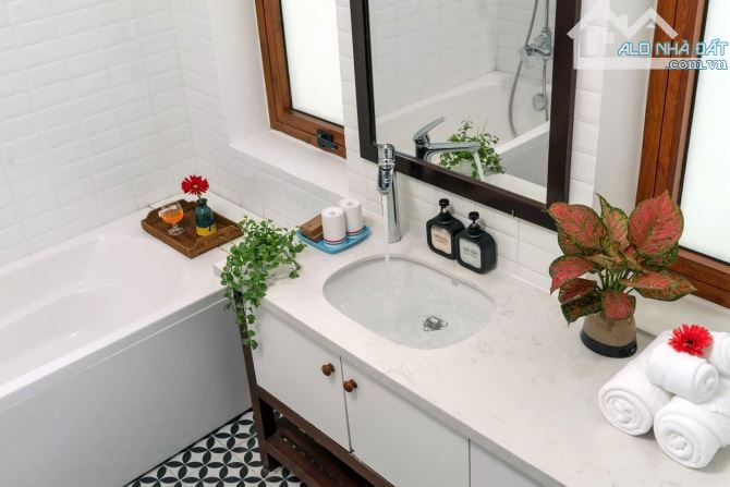 Bán villa 6 phòng ngủ trung tâm Hội An đang hoạt động tốt - 9