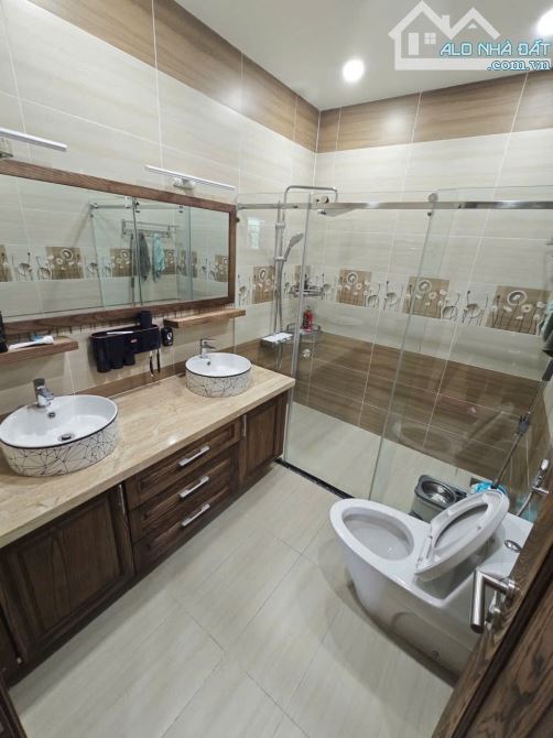 BIỆT THỰ MẶT TIỀN ĐƯỜNG NGUYỄN THÀNH PHƯƠNG - P.TRẤN BIÊN - 9