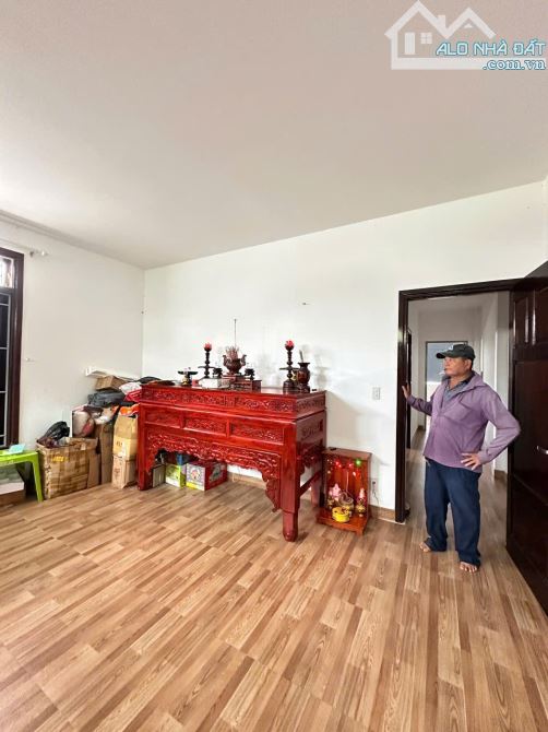 Bán Căn Nhà 2 Tầng Full Nội Thất , Đường Cây Duối Rộng 7m , 120m2 , Giá 3 tỷ 200 triệu - 9