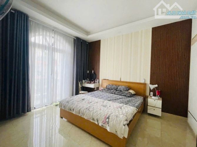 Bán nhà mặt đường 48 gần chợ Hiệp Bình đối diện Gigamall Thủ Đức (74m²) 9.3 tỷ - 9