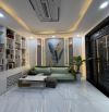 Bán nhà 4 tầng  Quận 7, cạch Vincom Trần Trọng Cung, DTS 124m², 4PN
