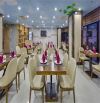 Bán căn khách sạn 13 tầng mặt tiền đường Chính Hữu