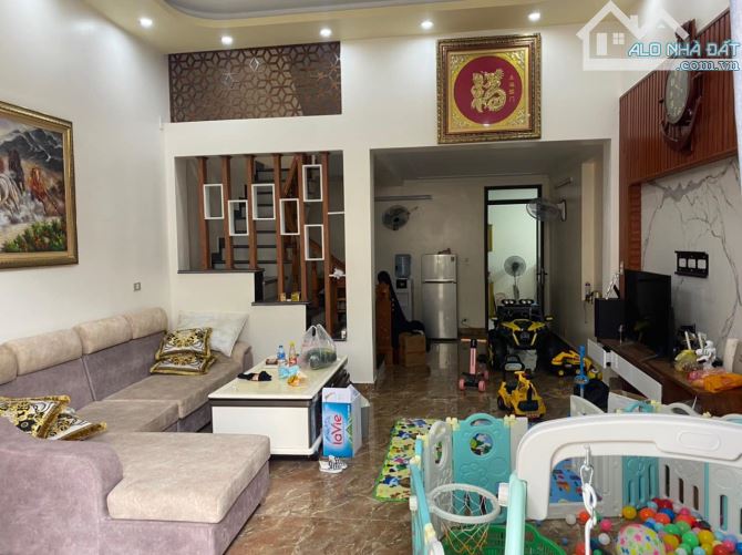 Nhà 2,5 tầng mái Thái, full nội thất, ô tô đỗ cửa Hùng Vương – Hồng Bàng 96m2 – 3,1 tỷ
