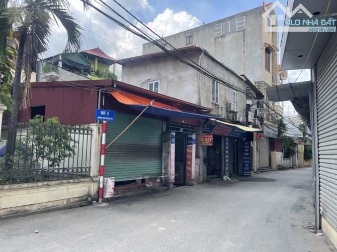 Bán 38m2 đất Phú Diễn, mặt tiền đẹp lý tưởng xây nhà ở, gần ô tô