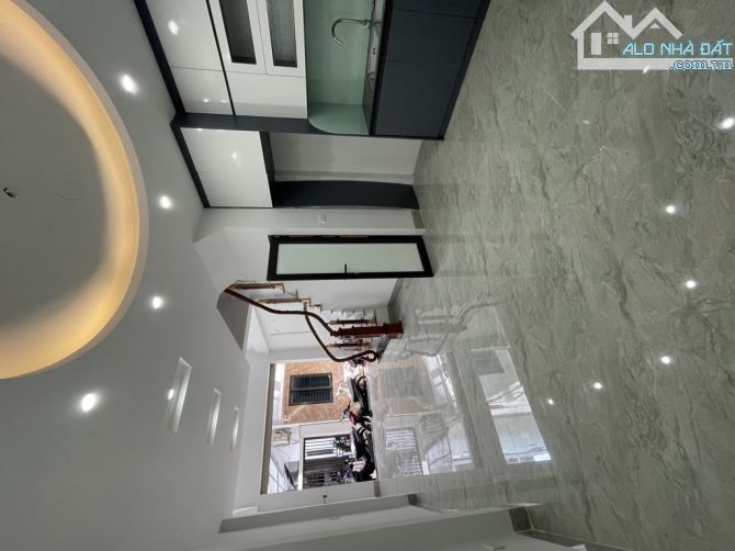 Nhà đẹp Quang Tiến Đại Mỗ 40m2 5 tầng 7.3ty