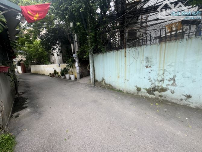 Quang Tiến nhà đẹp dân xây 30m2 5 tầng 5.8ty