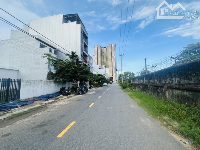BÁN TOÀ CĂN HỘ 6 TẦNG KHUÊ MỸ ĐÔNG GẦN BIỂN MỸ KHÊ DÒNG TIỀN 1,2 TỶ NĂM  CHỈ NHỈNH 26 TỶ