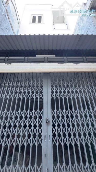NHÀ MỚI Ở NGAY 3 TẦNG 2PN MASTER 3WC Ở NGAY